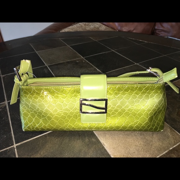 Purse - Picture 1 of 7